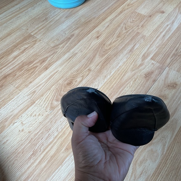 Essex Lane El-Aleanor Black Leather Pointy Loafers Size 7.5 M - Picture 3 of 9